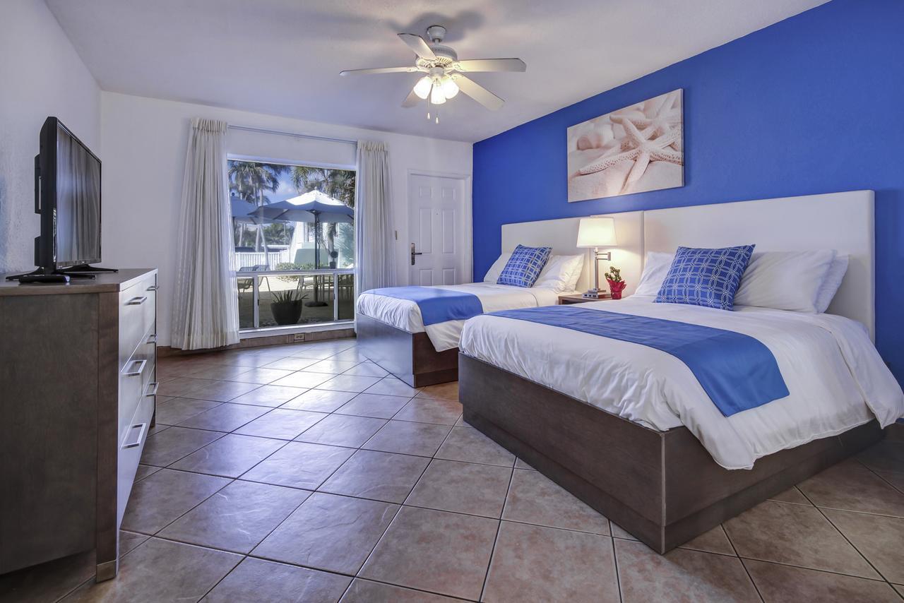 Blue Strawberry By The Sea Hotel Lauderdale-by-the-Sea Ngoại thất bức ảnh