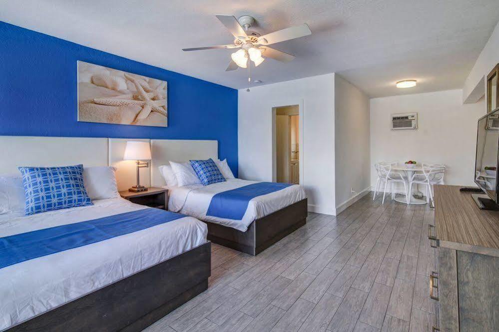 Blue Strawberry By The Sea Hotel Lauderdale-by-the-Sea Ngoại thất bức ảnh