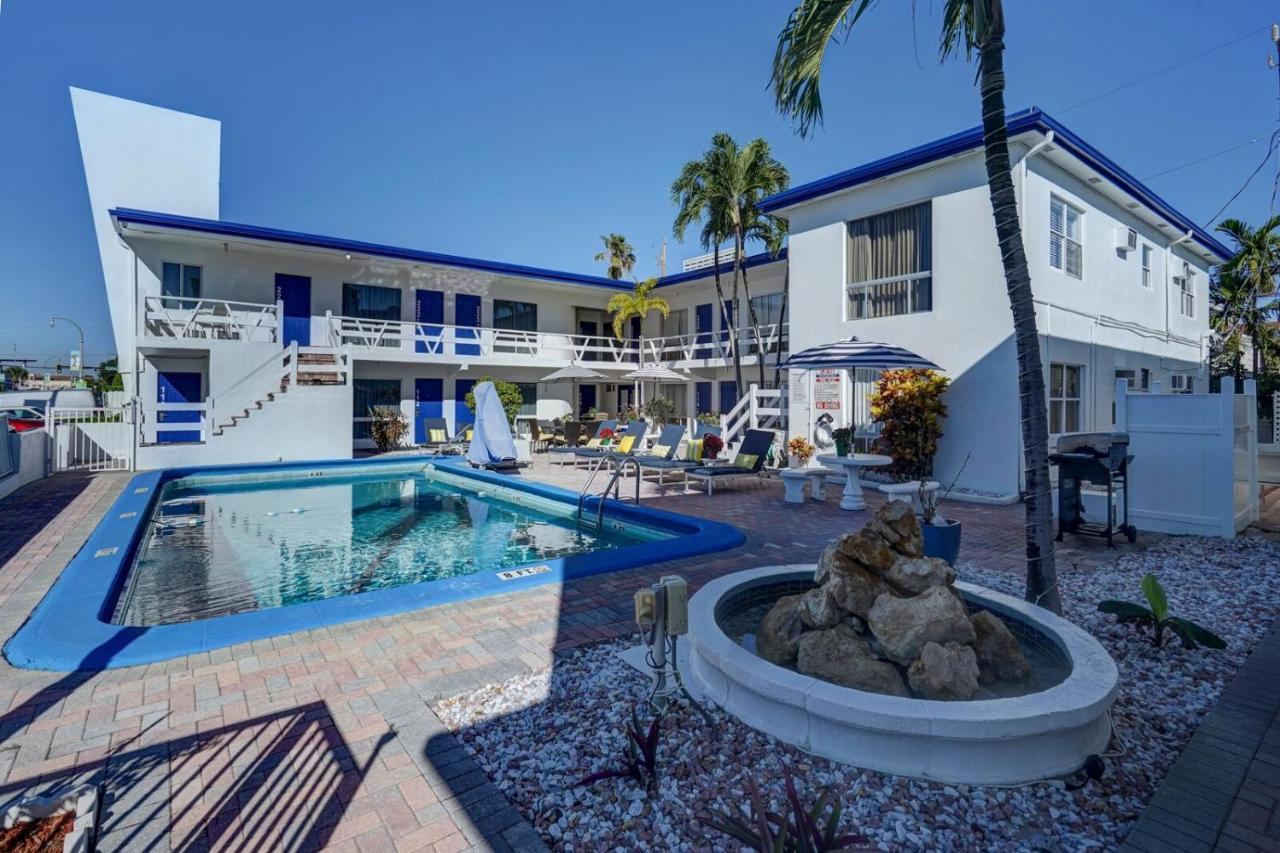 Blue Strawberry By The Sea Hotel Lauderdale-by-the-Sea Ngoại thất bức ảnh